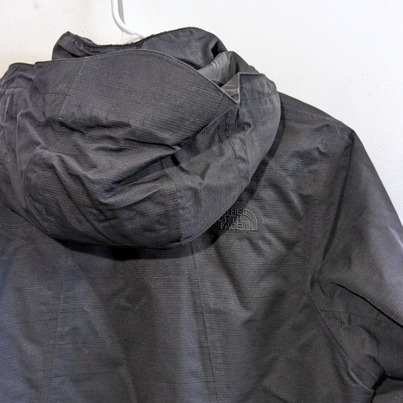 The North Face Ski Jacket - Picture 8 of 12